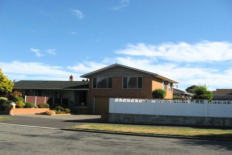 Photo of property in 29 Harrowdale Drive, Avonhead, Christchurch, 8042