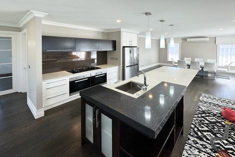 Photo of property in 8 Mural Place, Greenhithe, Auckland, 0632