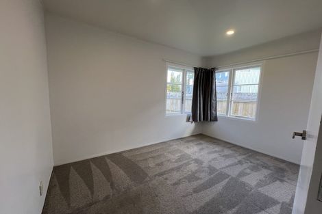 Photo of property in 31 Paton Avenue, Te Atatu South, Auckland, 0610