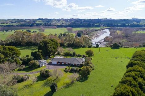 Photo of property in 84 Awahou Road South, Ashhurst, 4884