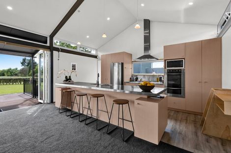 Photo of property in 129 Richmond Road, Brixton, New Plymouth, 4373