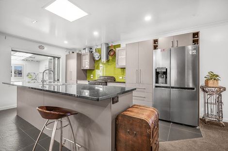 Photo of property in 12 Newcastle Road, Dinsdale, Hamilton, 3204