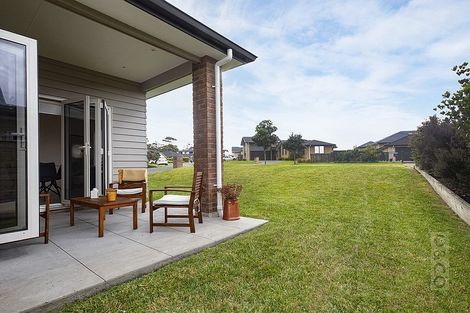 Photo of property in 80 Pohutukawa Parade, Riverhead, 0820