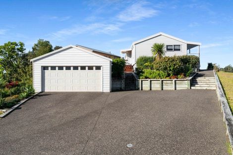 Photo of property in 18 Hinemoa Terrace, Tairua, 3508