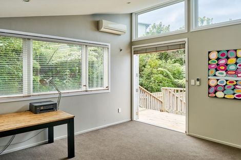 Photo of property in 29 Khouri Avenue, Karori, Wellington, 6012