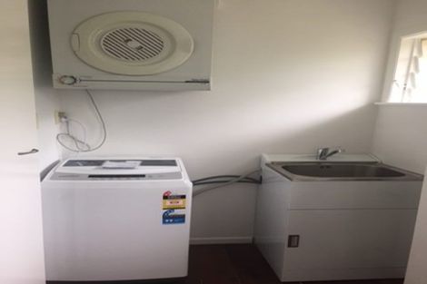 Photo of property in 68 Gladstone Road, Northcote, Auckland, 0627