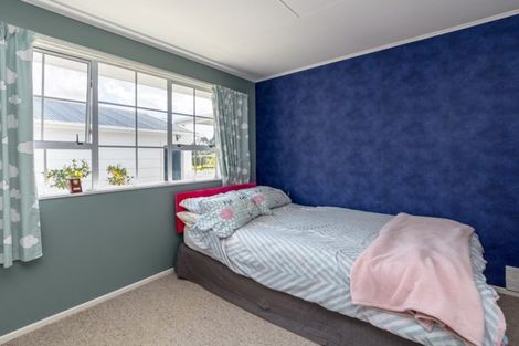 Photo of property in 28 Victoria Street, Pahiatua, 4910