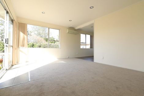 Photo of property in 8 Lisa Rise, Half Moon Bay, Auckland, 2012