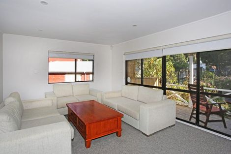 Photo of property in 30 Paulownia Place, Totara Heights, Auckland, 2105