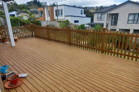 Photo of property in 24 Para Close, Fairview Heights, Auckland, 0632