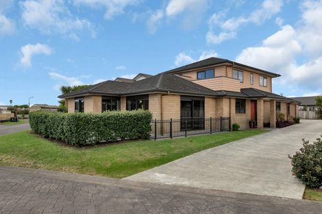 Photo of property in 5 Aarts Place, One Tree Point, 0118