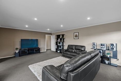 Photo of property in 62 Rosalie Terrace, Kelvin Grove, Palmerston North, 4414