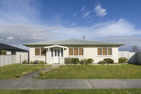 Photo of property in 93 Parnell Heights, Kelvin Grove, Palmerston North, 4414
