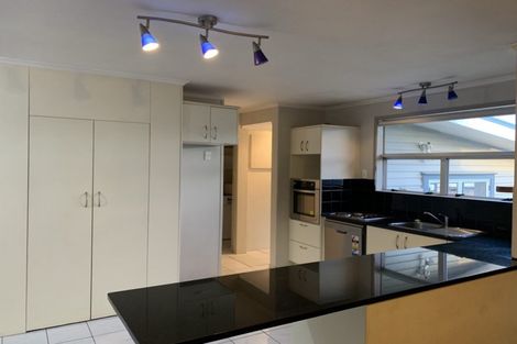 Photo of property in 341 Main Road, Huapai, Kumeu, 0810