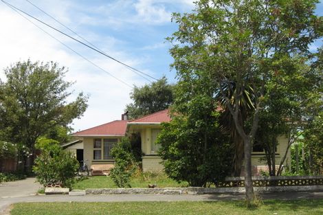 Photo of property in 6 Tenby Place, Avondale, Christchurch, 8061