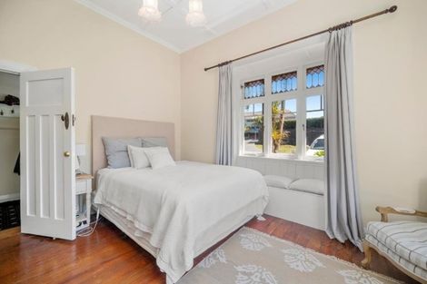 Photo of property in 195 Hinemoa Street, Birkenhead, Auckland, 0626