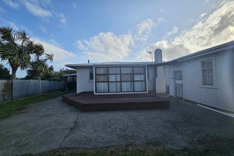 Photo of property in 18 Ashton Terrace, Castlecliff, Whanganui, 4501