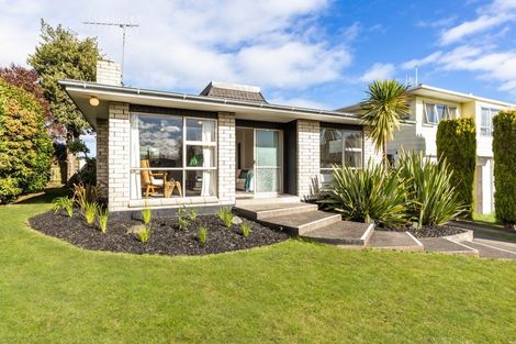 Photo of property in 2/55 Hawai Street, Two Mile Bay, Taupo, 3330