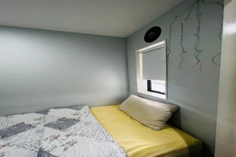 Photo of property in 2 Claywest Place, Glen Eden, Auckland, 0602