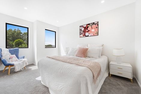 Photo of property in 140a Edgewater Drive, Pakuranga, Auckland, 2010
