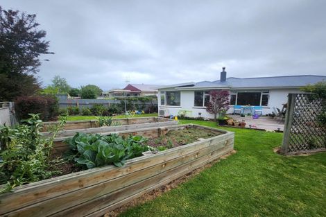 Photo of property in 14 Oxford Street, Holmes Hill, Oamaru, 9401