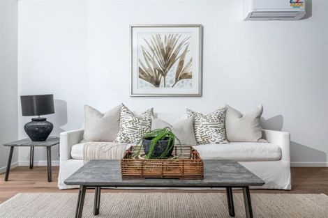 Photo of property in 1 Te One Place, Redwood, Christchurch, 8051