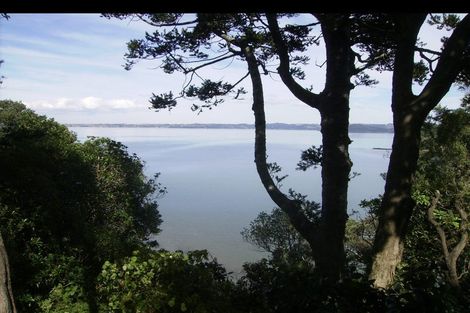 Photo of property in 53 Arapito Road, Titirangi, Auckland, 0604