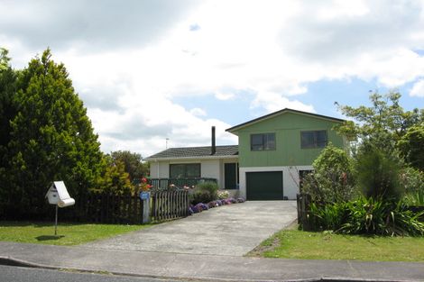 Photo of property in 10 Pinotage Place, Huapai, Kumeu, 0810
