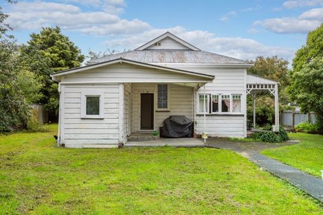 Photo of property in 6 Carlson Street, Dannevirke, 4930