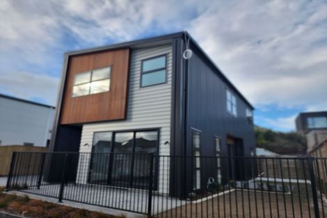 Photo of property in 4a Kaiaho Close, Aotea, Porirua, 5024