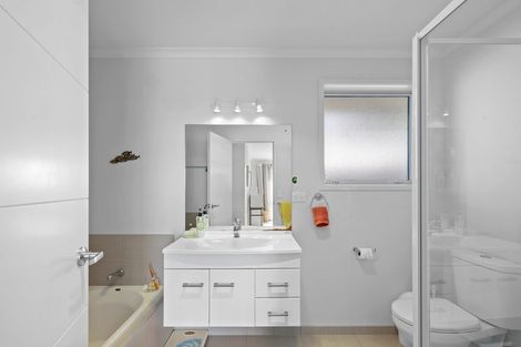 Photo of property in 476 Mangorei Road, Highlands Park, New Plymouth, 4312