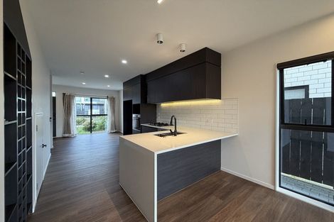 Photo of property in 5 Pilot Drive, Hobsonville, Auckland, 0616
