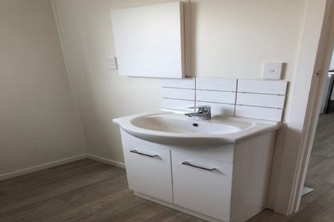 Photo of property in 4/15 Gowing Drive, Meadowbank, Auckland, 1072