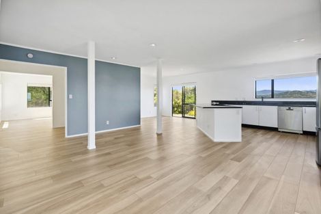 Photo of property in 15 Bury Grove, Strathmore Park, Wellington, 6022