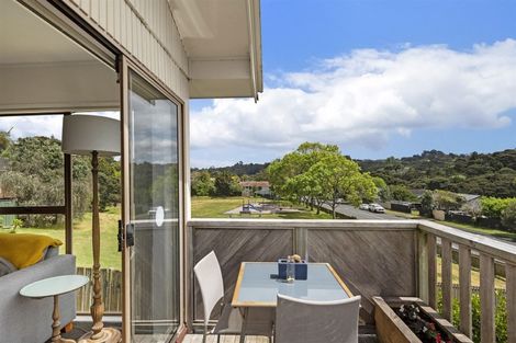 Photo of property in 53 Spinella Drive, Bayview, Auckland, 0629