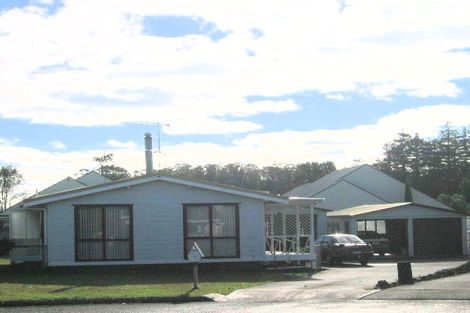 Photo of property in 19 Cobham Court, Kerikeri, 0230