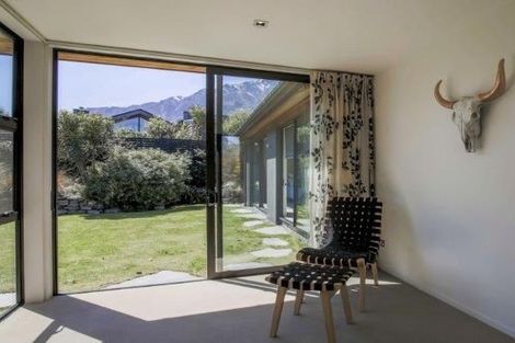 Photo of property in 2 Buckler Court, Jacks Point, Queenstown, 9371