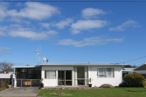 Photo of property in 10 Edinburgh Terrace, Foxton Beach, Foxton, 4815