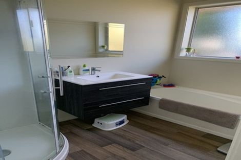 Photo of property in 38 Flower Street, Bryndwr, Christchurch, 8053