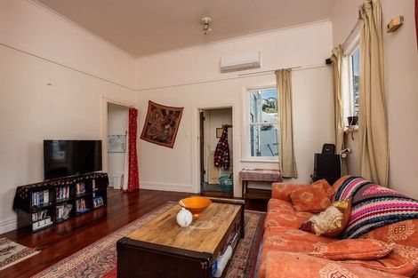 Photo of property in 84 Kilbirnie Crescent, Kilbirnie, Wellington, 6022