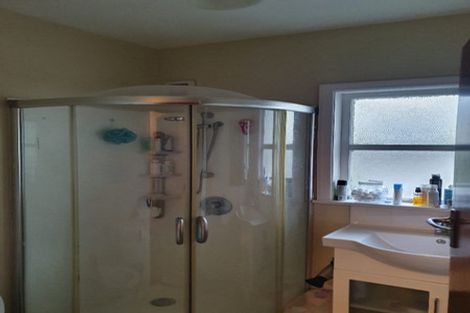 Photo of property in 32 Lincoln Avenue, Tawa, Wellington, 5028