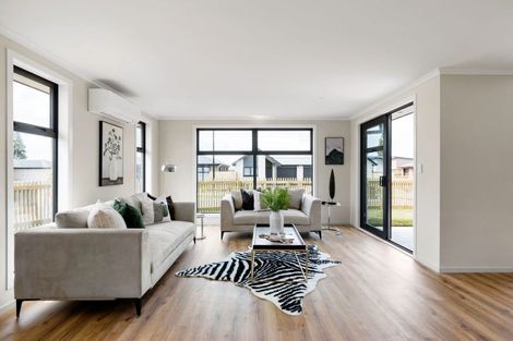 Photo of property in 54 Waruhia Crescent, Rototuna North, 3281