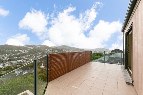 Photo of property in 7b Becker Way, Karori, Wellington, 6012