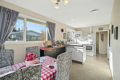 Photo of property in 22 Kathleen Crescent, Hornby, Christchurch, 8042