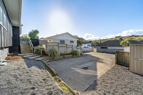 Photo of property in 115a Dimock Street, Titahi Bay, Porirua, 5022