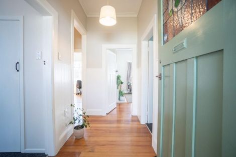 Photo of property in 40 Kingswood Street, Takaro, Palmerston North, 4412