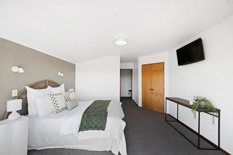 Photo of property in 4/100 Beerescourt Road, Beerescourt, Hamilton, 3200