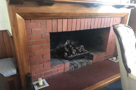 Photo of property in 118 Wellington Street, Picton, 7220