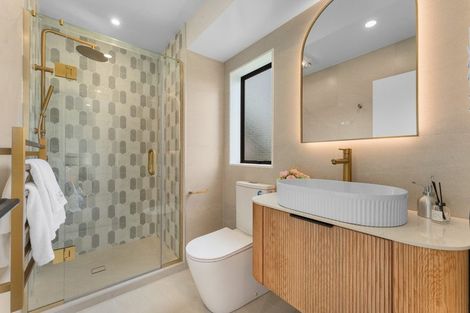 Photo of property in 21 Sandwick Drive, Weymouth, Auckland, 2103