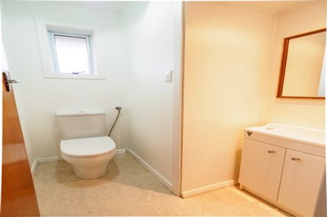 Photo of property in 21 Beatrice Place, Avonhead, Christchurch, 8042